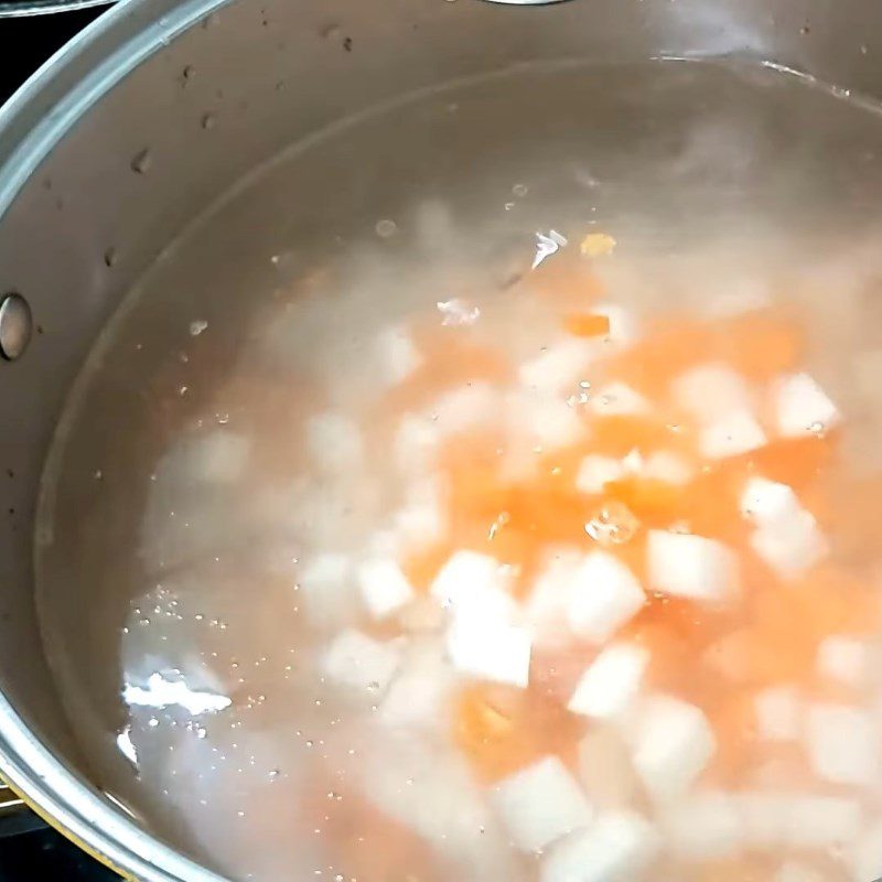 Step 3 Cooking soup Lotus seed tofu soup