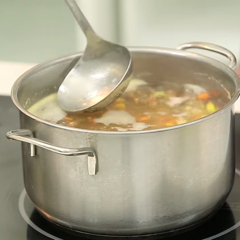 Step 3 Cook soup with vegetables Asparagus chicken soup