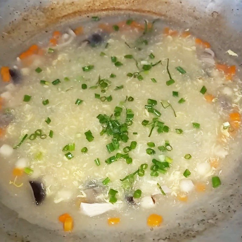 Step 3 Cook the soup Chicken lotus seed soup