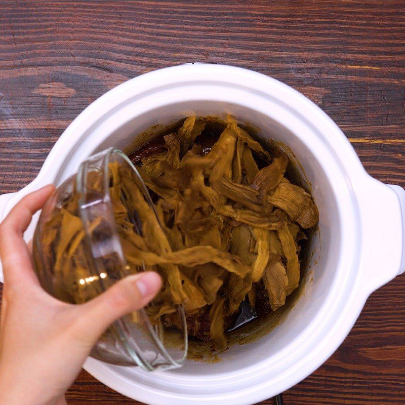 Step 3 Cooking braised pork with dried bamboo shoots Braised pork with dried bamboo shoots