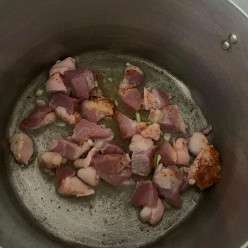 Step 3 Cook the braised pork with vả Vả kho thịt