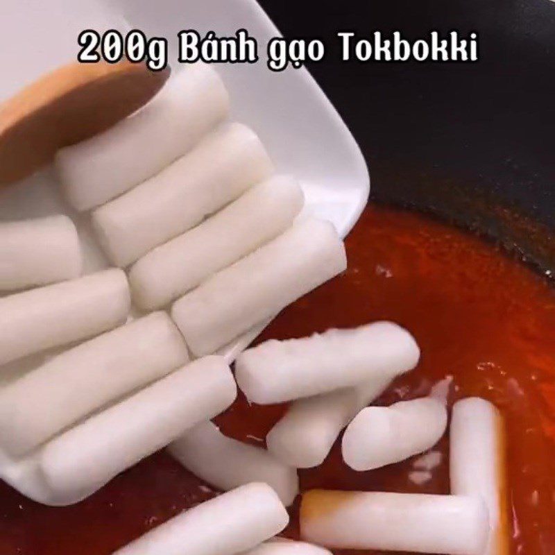 Step 4 Cooking Tokbokki Cooking vegetarian tokbokki