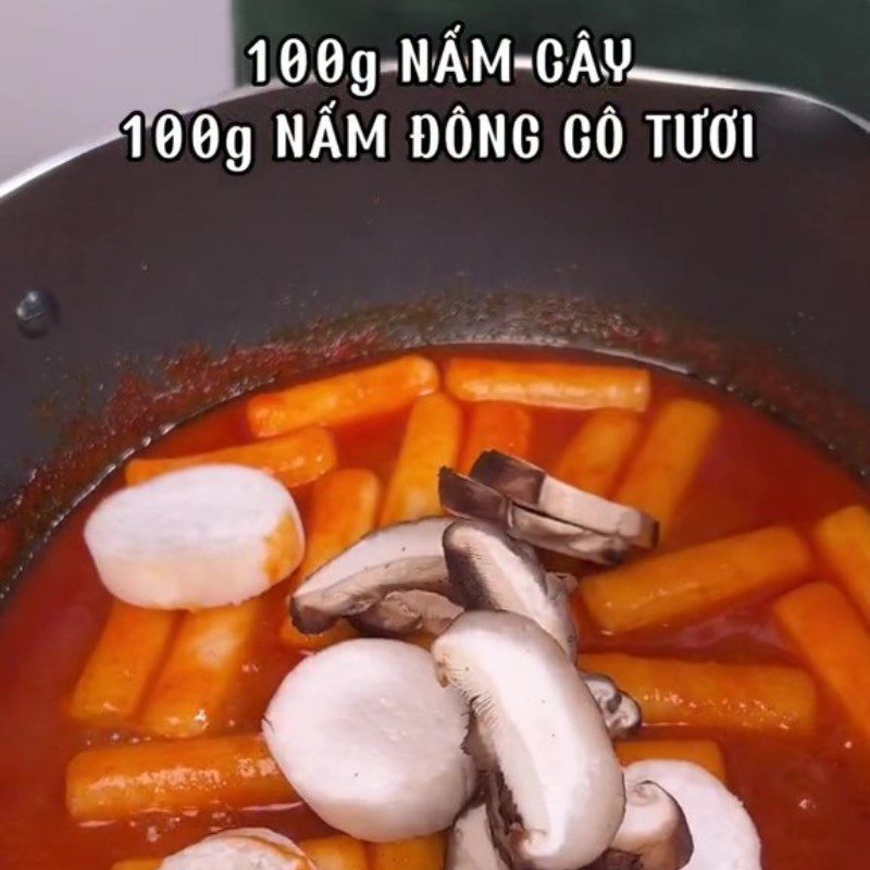 Step 4 Cooking Tokbokki Cooking vegetarian tokbokki