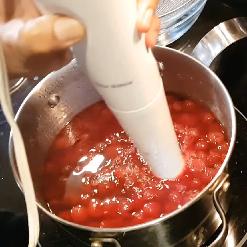 Step 2 Cook and blend the cranberries Cranberry juice