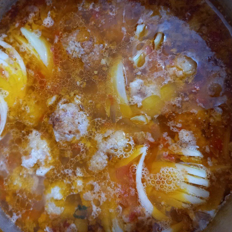 Step 4 Steamed Pork Meatballs in Tomato Sauce Steamed Pork Meatballs in Tomato Sauce