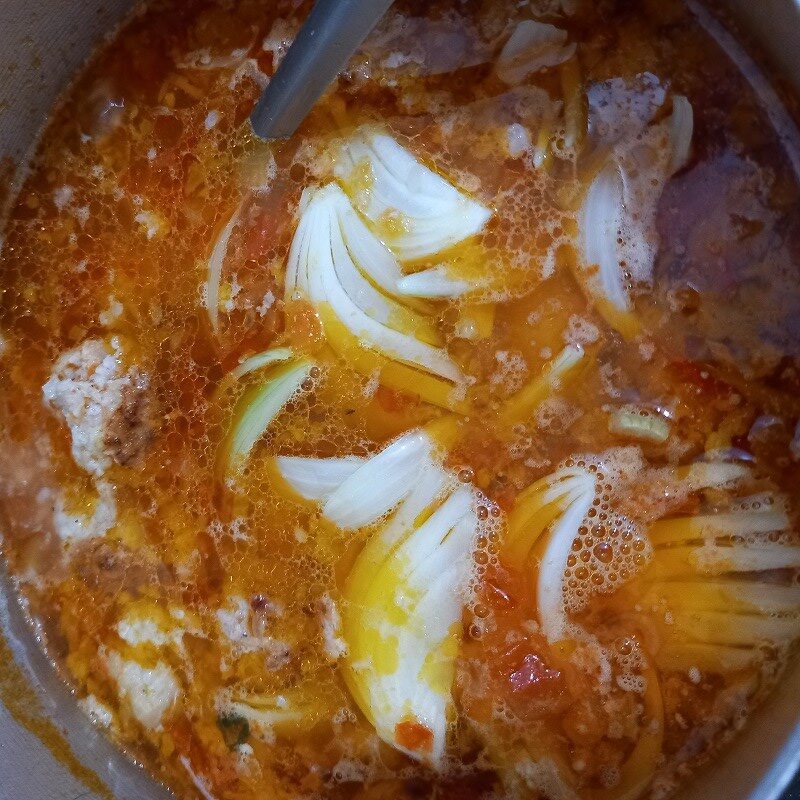 Step 4 Steamed Pork Meatballs in Tomato Sauce Steamed Pork Meatballs in Tomato Sauce