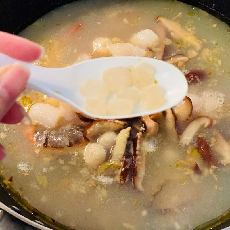 Step 3 Seasoning Seafood Abalone Soup