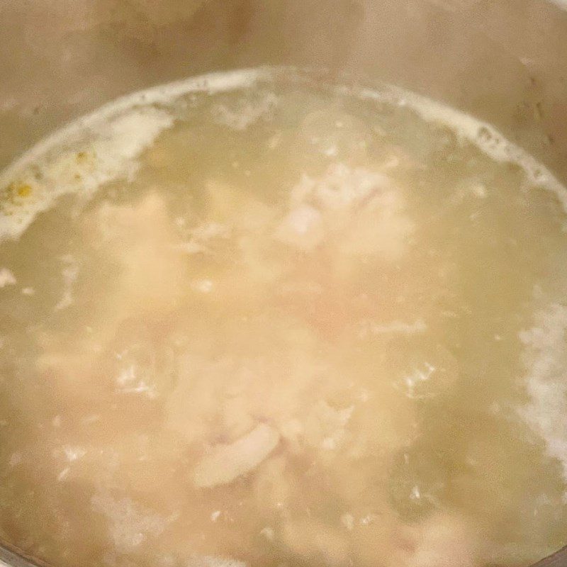 Step 2 Season the broth Pig brain crab soup (recipe shared by user)