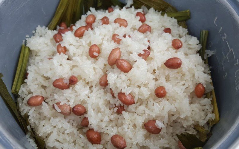 Ways to Re-steam Sticky Rice After Storage