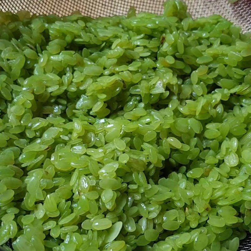 Step 1 Soak green rice and cashew nuts Cashew green rice milk