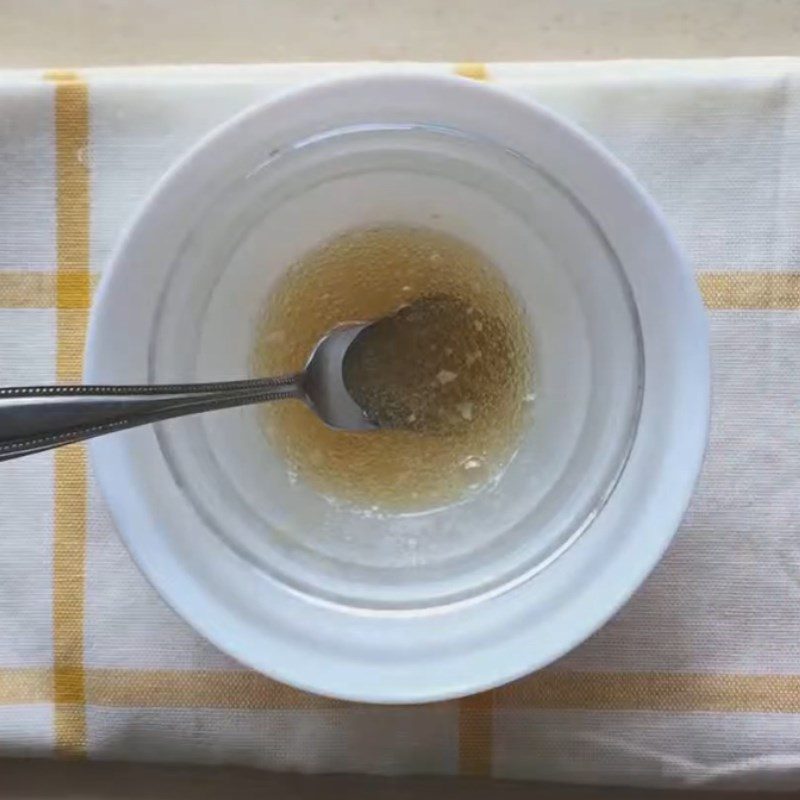 Step 2 Soak gelatin for matcha tofu pudding