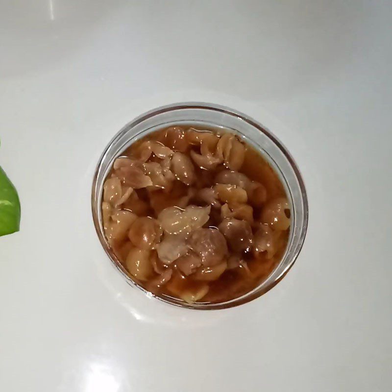 Step 1 Soak longan and jelly powder for Longan Jelly Dessert