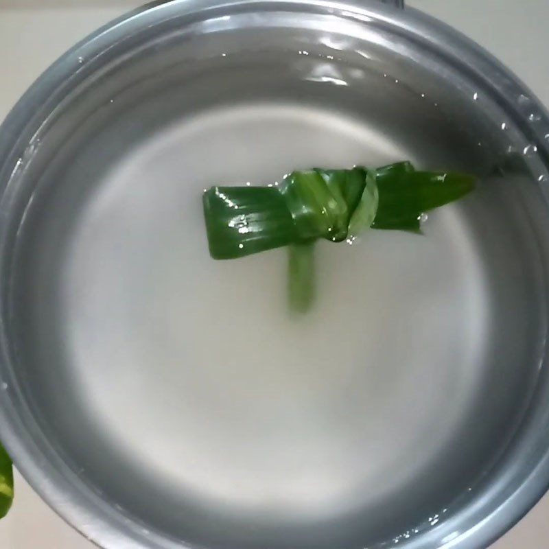 Step 1 Soak and cook jelly for Fresh Milk Jelly Dessert