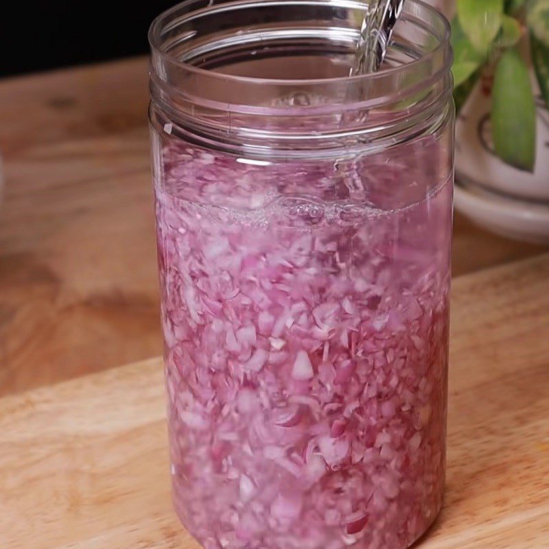 Step 2 Onion Wine Soaking Onion Wine