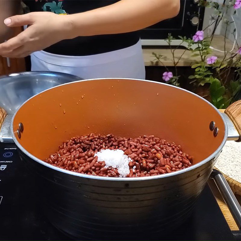 Step 1 Soak and Boil the Beans for Red Bean Sticky Rice with a Rice Cooker