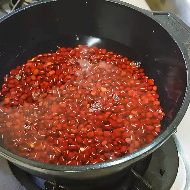 Step 2 Soak and cook red beans Patbingsu (red bean bingsu)