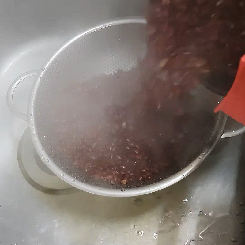 Step 2 Soak and cook red beans Patbingsu (red bean bingsu)