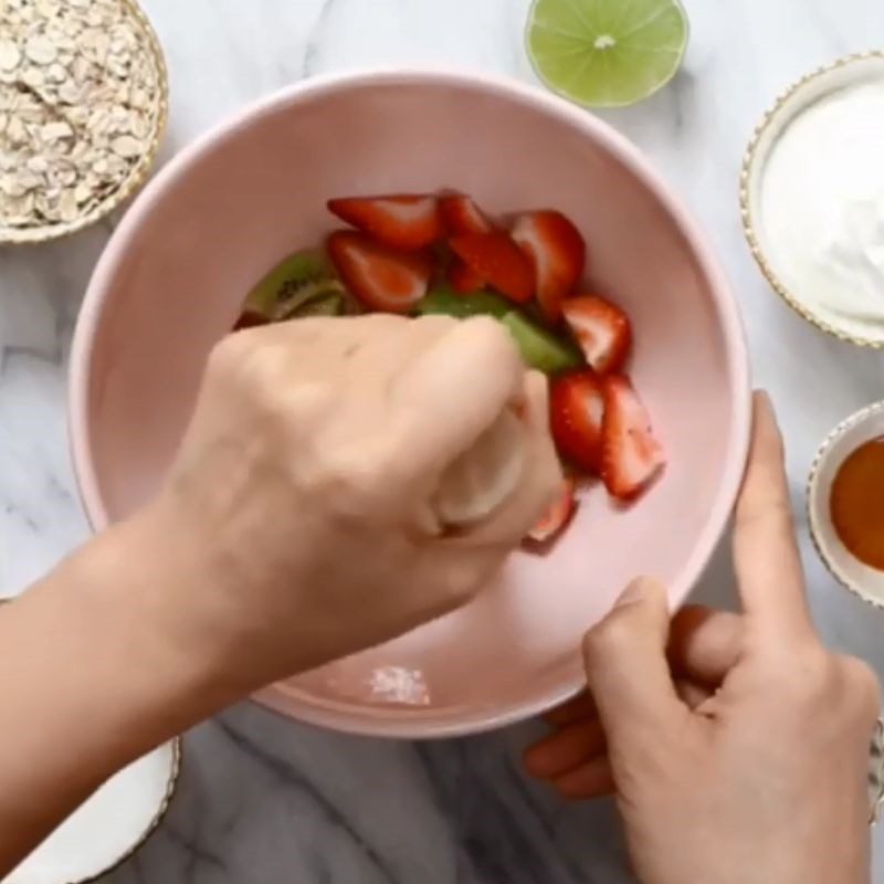 Step 1 Mash kiwi and strawberries Kiwi Strawberry Oatmeal