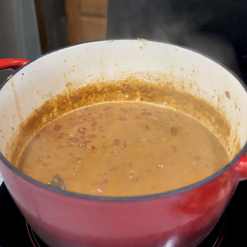 Step 5 Mashing the beans and finishing American red bean rice