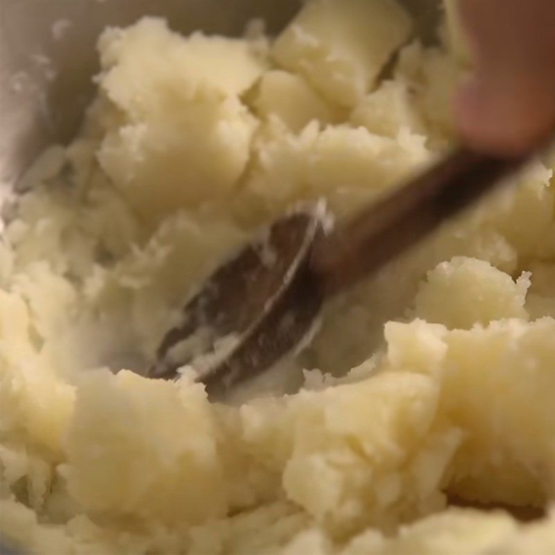 Step 2 Mash the potatoes Potato Cheese Bread in a pan