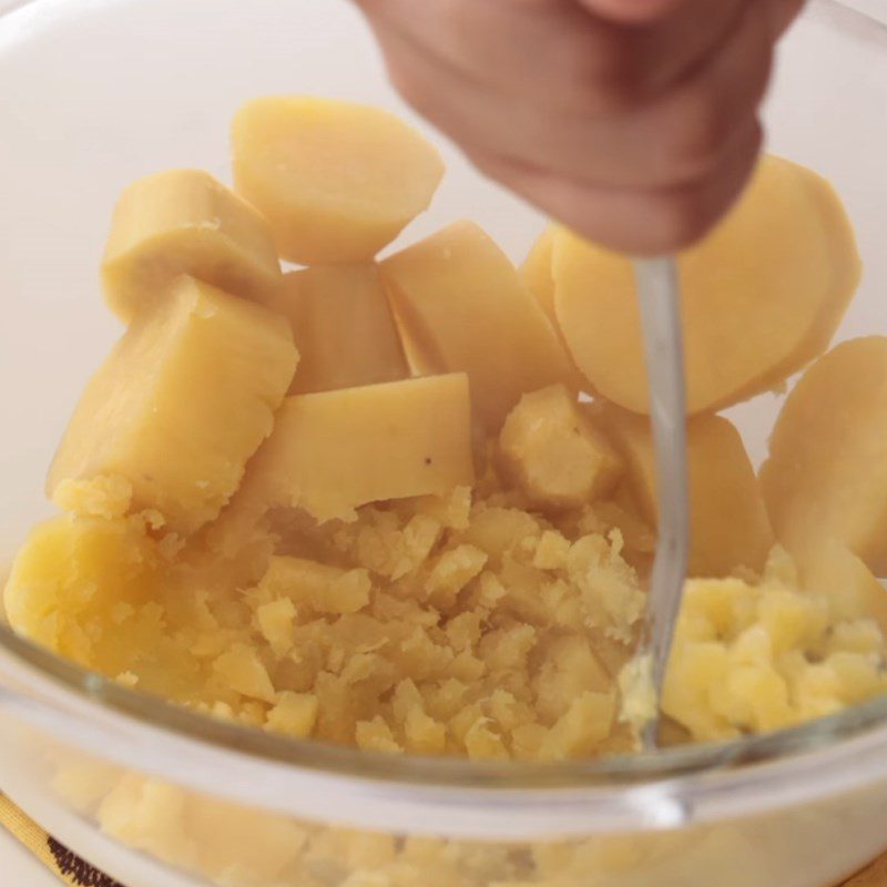 Step 4 Mash the sweet potato Sweet potato apple pie