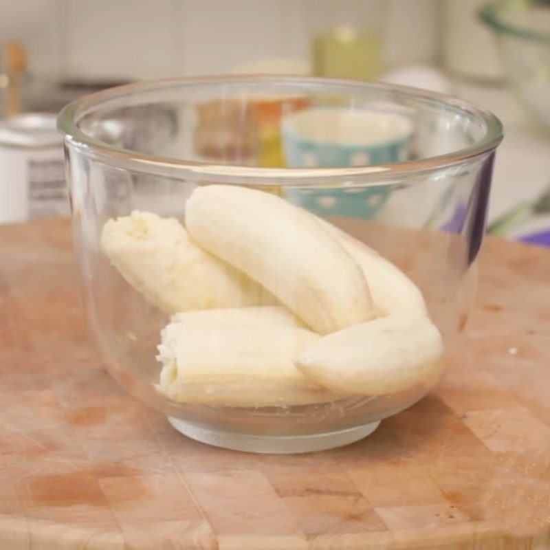 Step 1 Mash the bananas Microwave chocolate banana bread