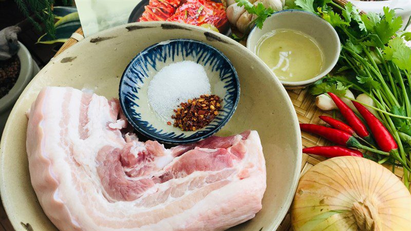 Ingredients for stir-fried pork with kimchi