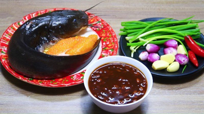 Ingredients for catfish stew with soy sauce