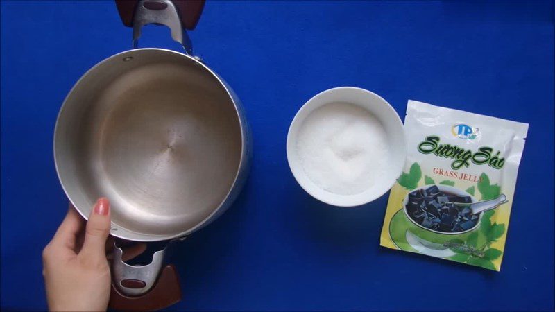 Ingredients for black grass jelly