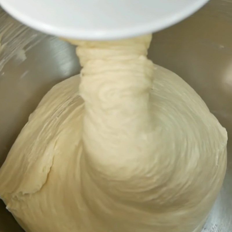 Step 2 Kneading dough for bread using an oven