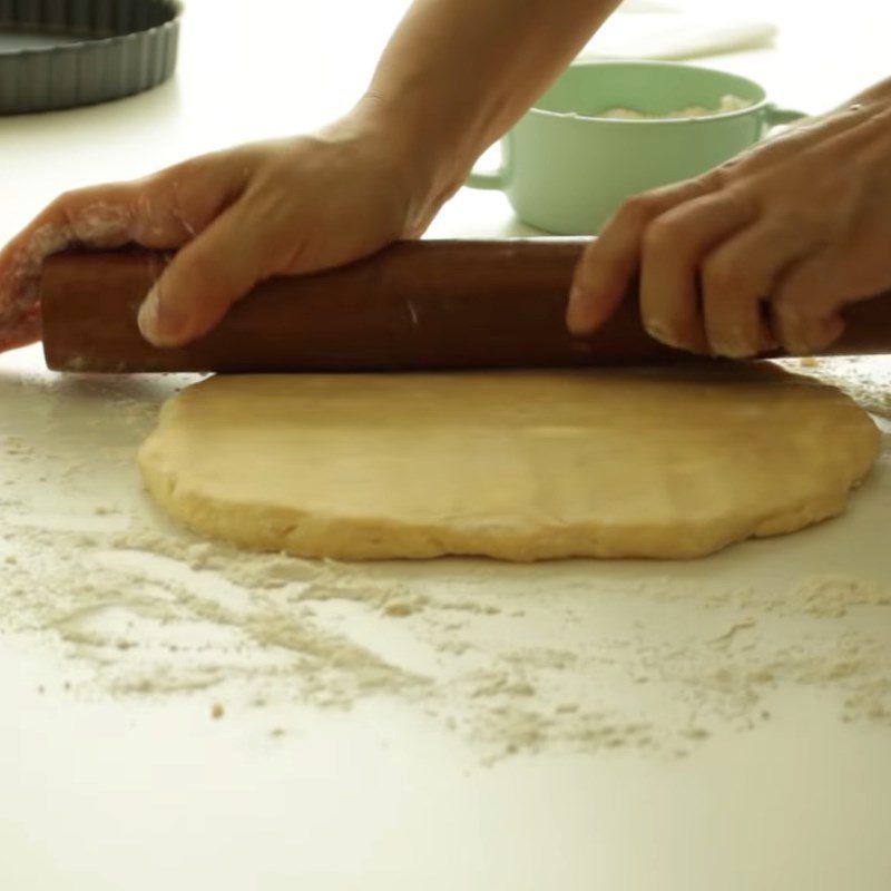 Step 2 Knead and roll the dough How to make tart crust