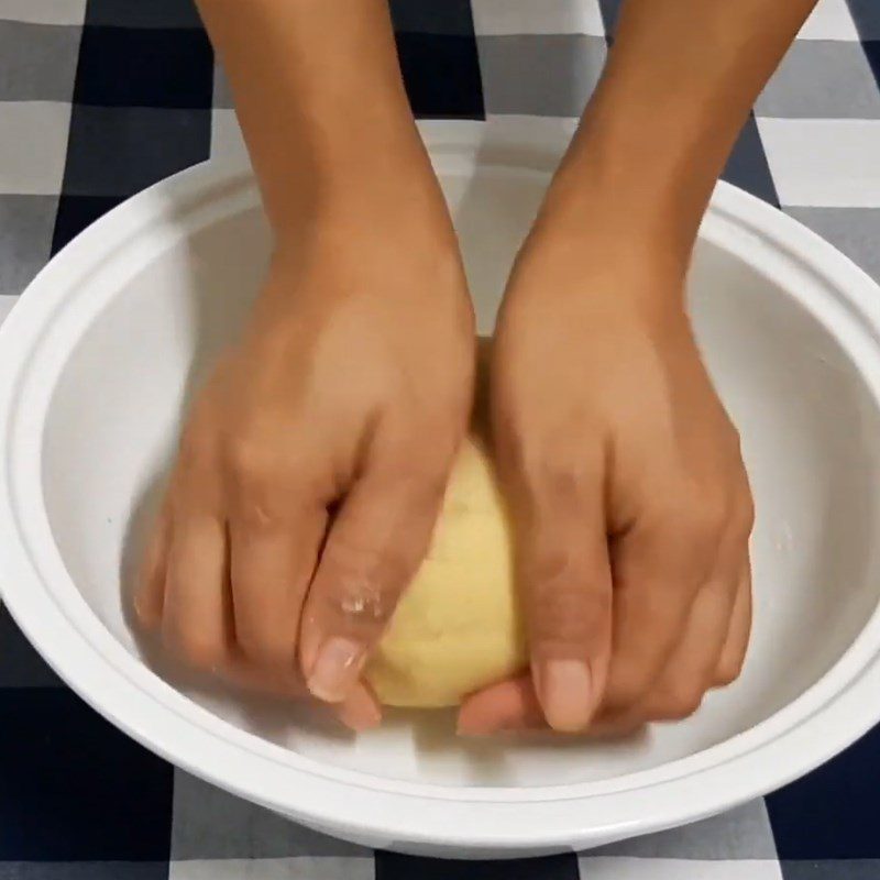 Step 5 Kneading and proofing the dough Sweet potato bao with red bean filling