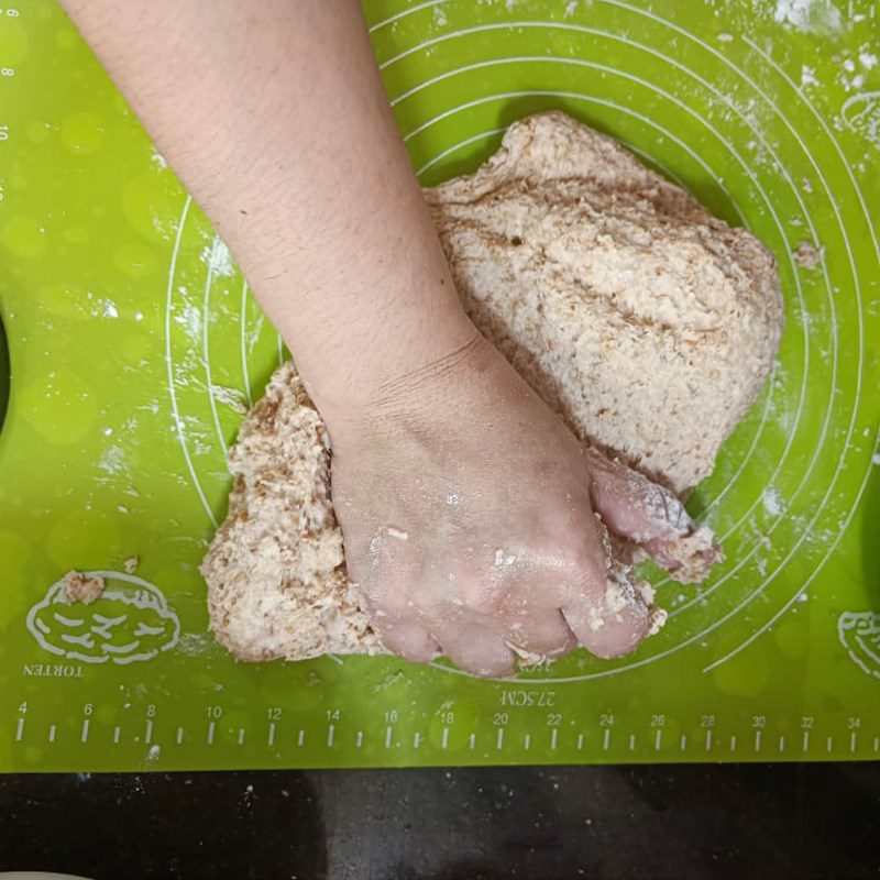 Step 2 Kneading and Fermenting the Whole Wheat Raisin Bread Dough