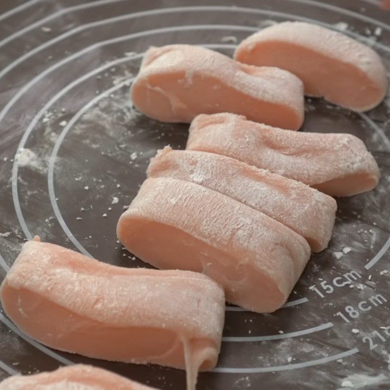 Step 4 Preparing the dough Korean sticky rice cake filled with strawberry yogurt cream using a microwave