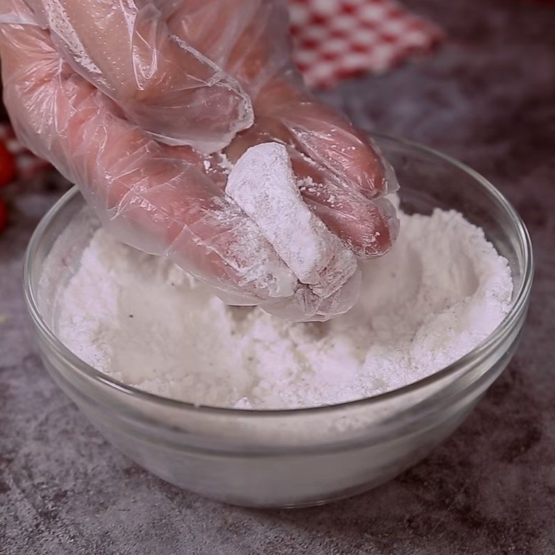 Step 2 Dip chicken in flour Fried chicken breast