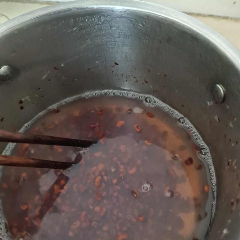 Step 2 Stewed red beans and lotus seeds Red bean and lotus seed dessert (Recipe shared by a user)