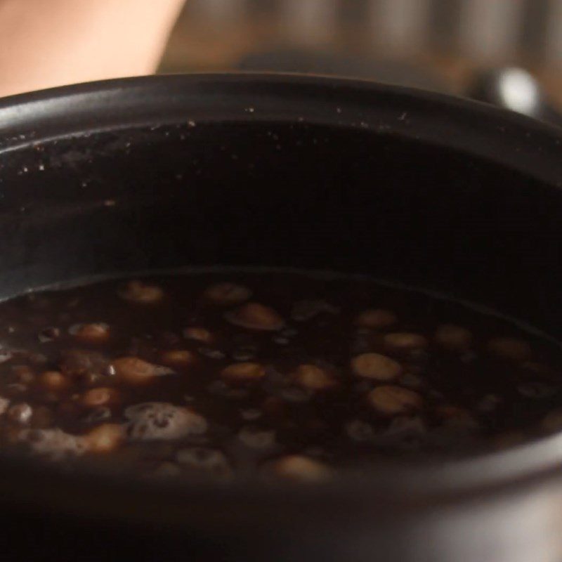 Step 2 Simmer Red Beans and Lotus Seeds for Red Bean and Lotus Seed Dessert