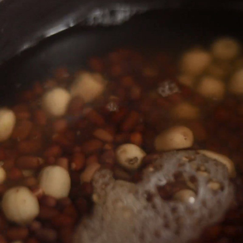 Step 2 Simmer Red Beans and Lotus Seeds for Red Bean and Lotus Seed Dessert