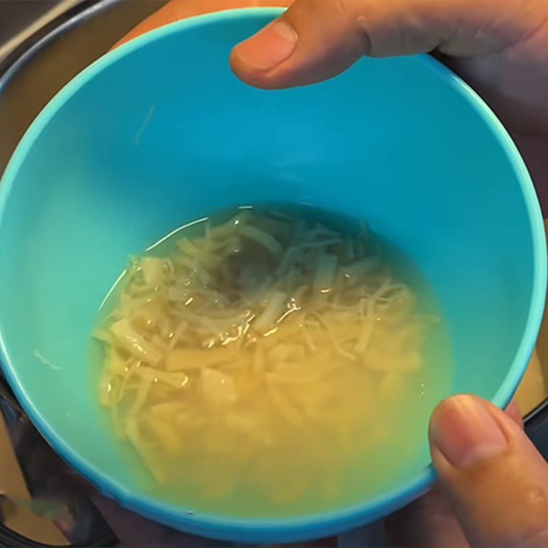 Step 2 Prepare other ingredients Abalone soup with pork ribs and winter melon