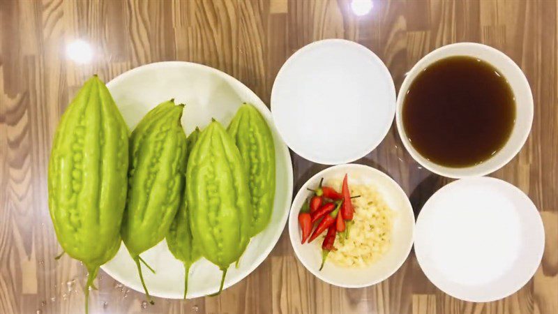 Ingredients for the dish bitter melon soaked in fish sauce