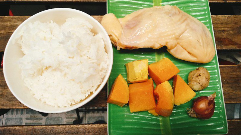 Ingredients for chicken pumpkin porridge