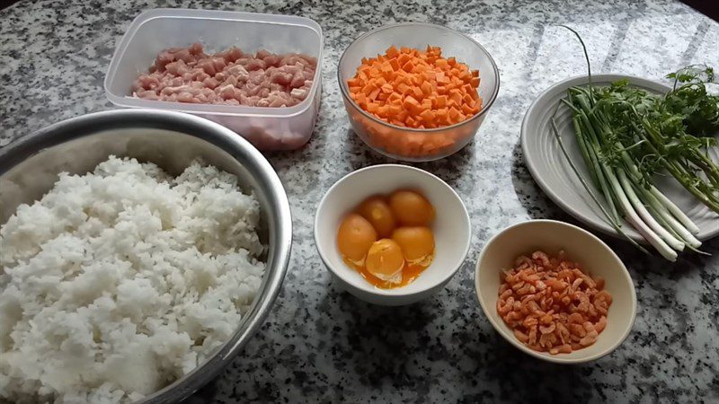 Ingredients for the dish 3 ways to make salted egg fried rice