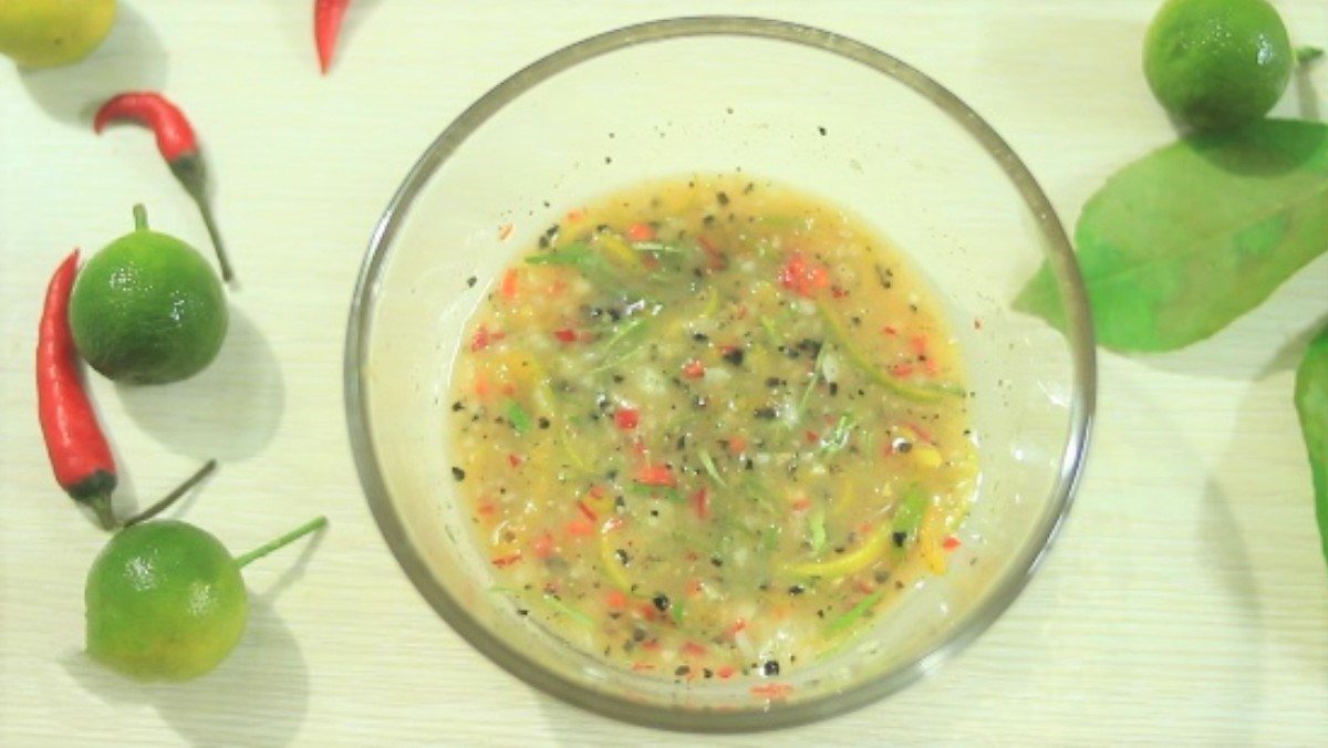 Calamondin dipping sauce