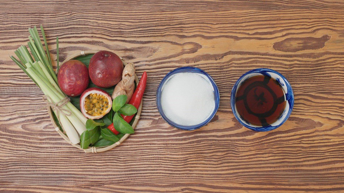 Ingredients for the dish 7 ways to make snail dipping sauce