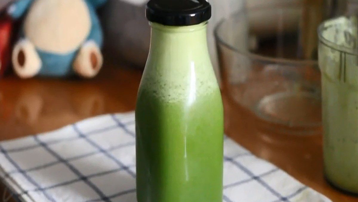 Spinach juice (spinach) with apple