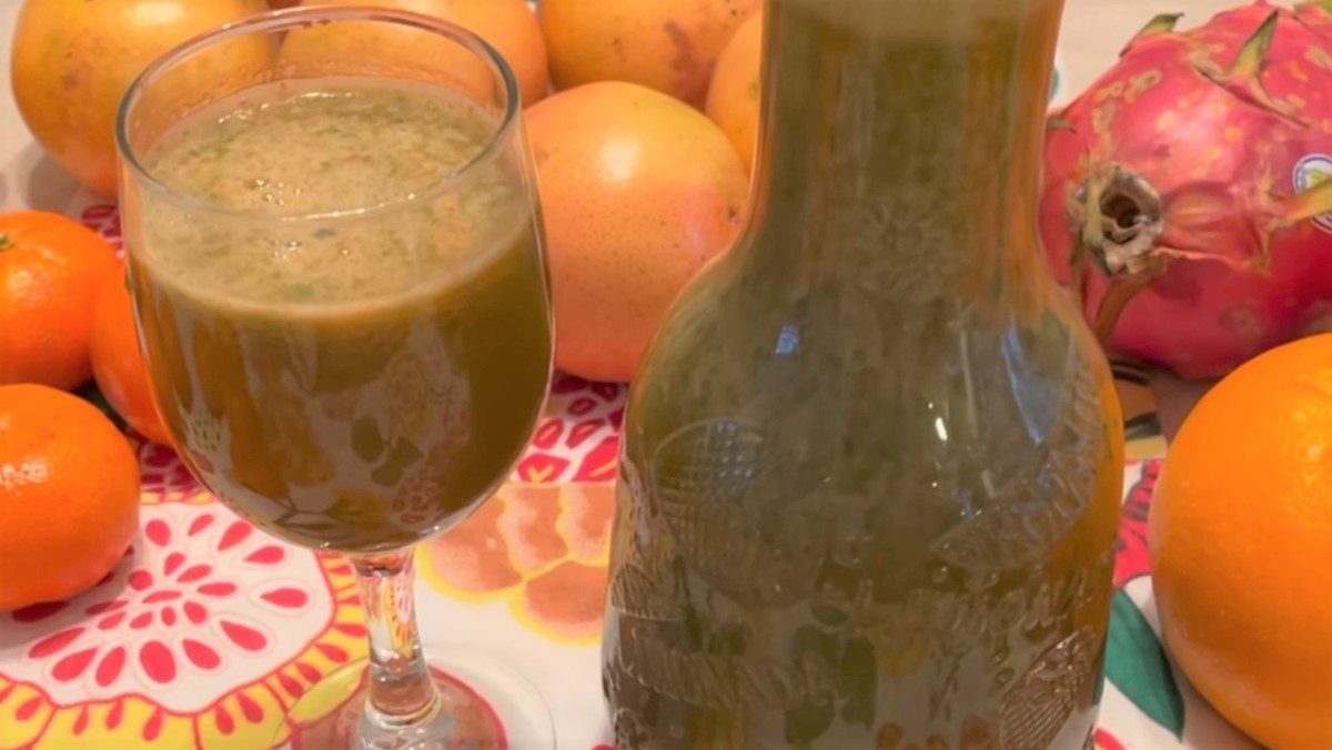 Rainbow Chard Carrot Strawberry Apple Juice