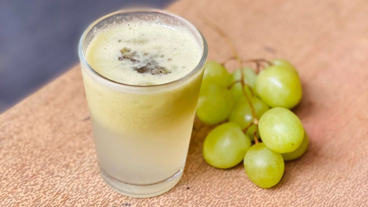 Chia seed green grape juice