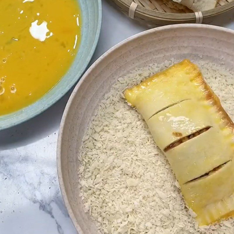 Step 4 Baking the pie using sandwich