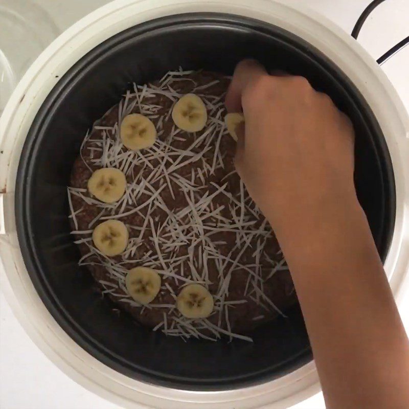 Step 5 Baking the cake Oatmeal banana coconut cake using a rice cooker