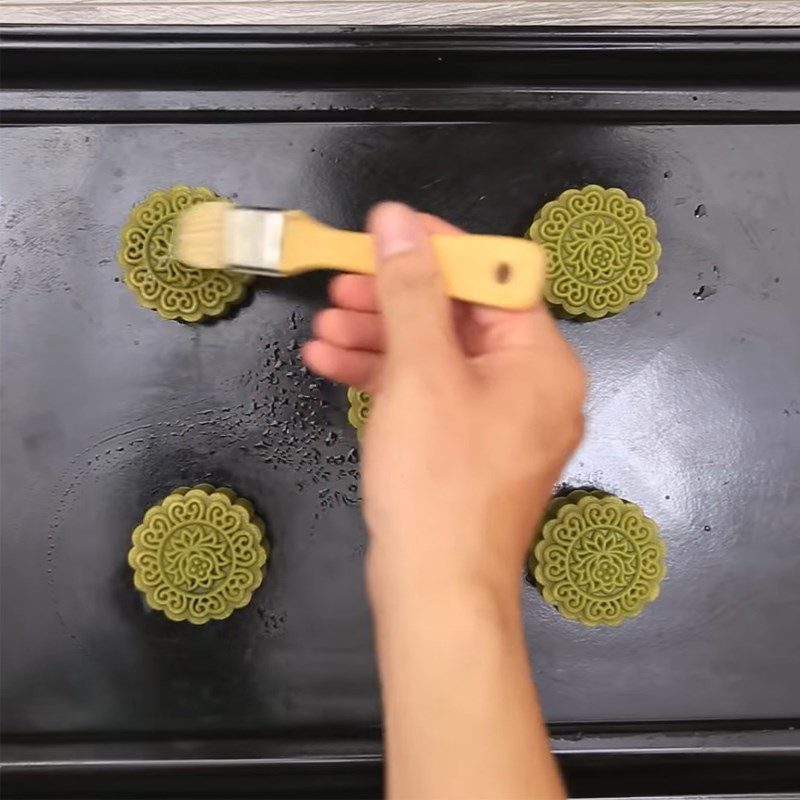 Step 5 Baking the Green Tea and Black Sesame Mooncake with Salted Egg Yolk Filling